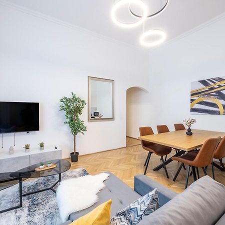 Prime Location & Cozy Central 3Bedrm Apartment Budapest Eksteriør bilde
